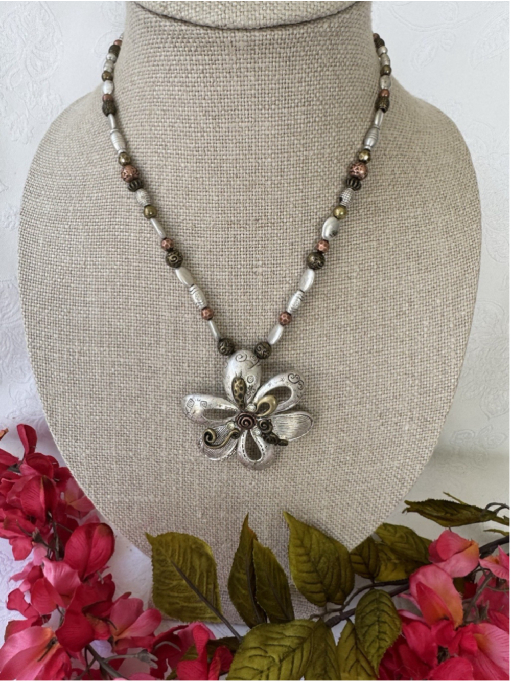 Vintage Mixed Metal Flower Pendant Charm Beaded Necklace 18" Statement